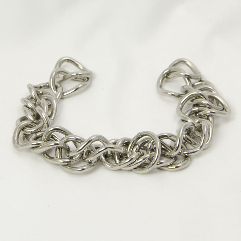 30-White metal curb chain