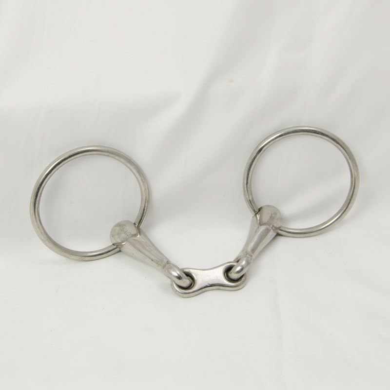 77-White metal 2 ring jointed with French link